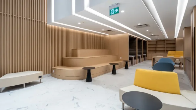 Campus Lounge